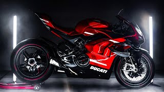 Ducati Panigale V4 2022  V4S  V4R  V4SP  V4SP2  Superleggera V4  Walkaround  2022  4K [upl. by Anawaj]