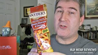 Snyders Honey Mustard amp Onion Pretzels Pieces REVIEW 🍯🥨 [upl. by Kalb]