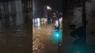 Überschwemmungen in der Jahnstraße göppingen überschwemmung hochwasser unwetter starkregen [upl. by Erbe169]