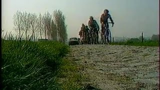 Paris  Roubaix 1981  entraînement Bernard Hinault  Archive vidéo INA [upl. by Anaiq270]