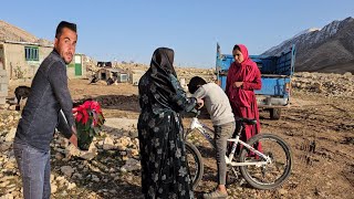 Hosseins longing for his father and agreement with Mr Ahmadi to sell the land deoora [upl. by Jacobba348]