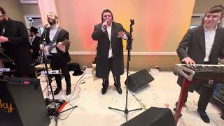 Chesky Schwartz amp Yossi Lauber Hit Second Dance [upl. by Erdnoed]