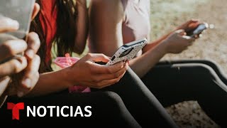 Crece recelo sobre gestión de datos por redes sociales  Noticias Telemundo [upl. by Hanleigh]