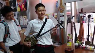 High school student who sings Okinawan folk songs tosindoii 沖縄民謡「唐船どーい」北谷高校の生徒さん達。 [upl. by Epner]