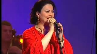 Latifa Raafat  Ach Dani amp Hawmaloulou Live  لطيفة رأفت  آش داني amp هاومالولو [upl. by Zelazny]