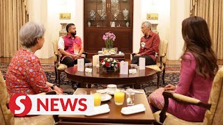 Johor Crown Prince embarks on threeday official visit to Singapore calls on PM Lee [upl. by Lipscomb]