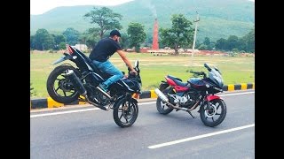 PULSAR 220 2017 VS 220 OLD MODEL STUNTS AND ACCELERATION [upl. by Vince]