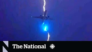 TheMoment an Air Canada plane was struck by lightning [upl. by Cynthia58]