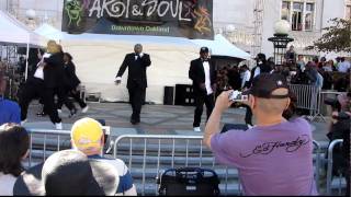 MC Hammer at Oakland Art and Soul Festival 20100821 [upl. by Annabela]