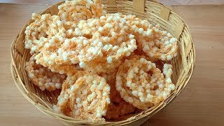 साबुदाना और आलू की चकली बनाने की विधी  how to make sabudana batata chakli  sabudana wafers recipe [upl. by Dibru]