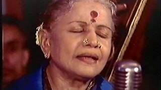 M S Subbulakshmi  Kamalaambike  Todi  Muttuswami Dikshitar [upl. by Akirrehs]