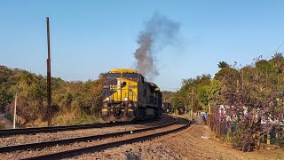 Cruzamento entre composição de minério e carga geral no Posto do KM 575 [upl. by Oiram202]