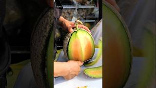 남대문시장 달인의 황금 멜론 자르기  Satisfying Masters Golden Melon Cutting Skills [upl. by Enilatan]