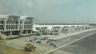 亚航今改口 称5月9日将迁至KLIA2 [upl. by Ahser]