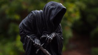 Ringwraith  Lord of the Rings  Weta Workshop Minature Statue [upl. by Obnukotalo]