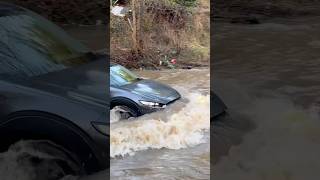 Vehicles vs water Birmingham Flooded Ford 29 [upl. by Angadresma]