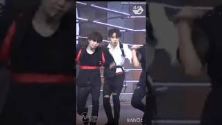 Aise lehrake tu rubaru aa gai BTS DANCE BTS BTSARMY YTSHORT❤️💃🏻 [upl. by Yatnoj]