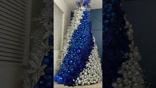 ARBOLES NAVIDEÑOS EN TONOS AZULES BLANCOS  DORADOS Y PLATEADOS🎄🎄 navidad ideasdecorativas [upl. by Repsaj]