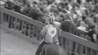 Palio di Siena Agosto 2014 la Civetta vince il Palio di Siena 2014 vittoria Andrea Mari su Occolè [upl. by Llacam]