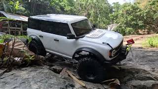 Traxxas TRX4 Ford Bronco off road Adventure 4x4 [upl. by Ahsinut]