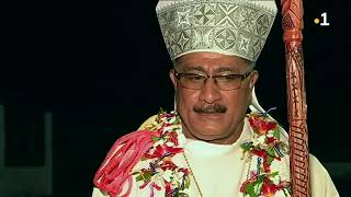 La bénédiction des huiles par Monseigneur Susitino Sionepoe nouvel évêque de Wallis et Futuna [upl. by Alamat311]