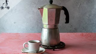 How Italian Use The Moka Pot Espresso Bialetti [upl. by Elicul]