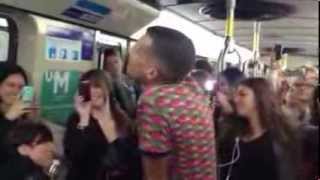 Stromae chante Formidable dans le métro de Montréal STM Stromae [upl. by Auberta]