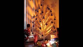 Classic aluminum christmas tree with color wheel [upl. by Suiraj]