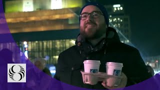 momentchanceux un chocolat chaud pour se réchauffer à Montréal en lumière [upl. by Oakley]