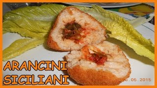 Arancini siciliani al ragù  Le Ricette di Zio Roberto [upl. by Yorgerg]