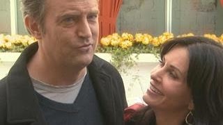 Courteney Cox come and kiss Matthew Perry [upl. by Novit]