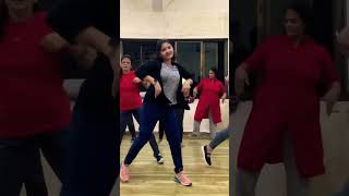 Jimi aaja old song dance 💃 like dansubscribe stayfitwithyoga fitnessmotivation pallavifitness [upl. by Nonad]