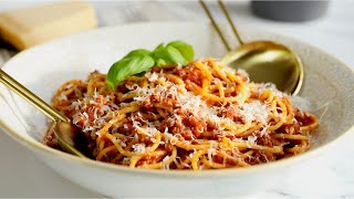 Traditional Spaghetti Bolognese Classic Italian Sauce [upl. by Congdon449]