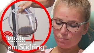 Gegen Pickel Mädchen gießt sich Kaffee ins Poloch  Klinik am Südring  SAT1 TV [upl. by Aliakim]