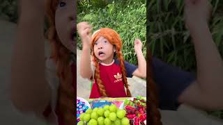 🍇🍉 what did the hydraulic press do to my grapes 😱🔨 hydraulic press satisfying fun shorts [upl. by Avraham]