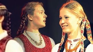 Joninių sutartinė Lithuanian Midsummer folk song Kūkal rože ratilio [upl. by Darom]