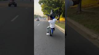 HOW TO WHEELIE LIKE A PRO 👌🏾 bikelife digital dirtbike yamaha motorcycle probike heavybike [upl. by Nirihs857]