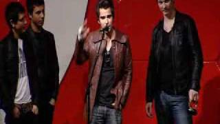 Stereophonics Win Q Classic Song [upl. by Chiquita]