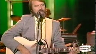 Glen Campbell Sings quotRhinestone Cowboyquot amp Talks Guitar [upl. by Wystand]