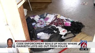 Officials board up house where Markeith Loyd was found hiding [upl. by Alleram]