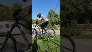 Jump viralvideo mtb jump bike bikelife [upl. by Aissert]