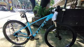 Trek Marlin 5 2022 Azure Color [upl. by Silver]