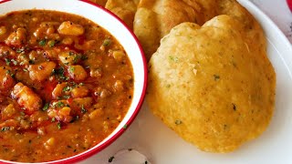 Crispy Aloo Puri with Achari Aloo ki Tarkari Recipe By Food Fusion Ramzan sehri special Recipe [upl. by Buckels]