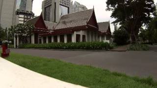 5 STAR BANGKOK  Sukhothai Hotel Gardens in Central Bangkok [upl. by Prober]