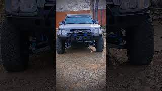 First Gen 2005 Sequoia Total Chaos 35 long travel racing suspension Getting the Blues [upl. by Erme]