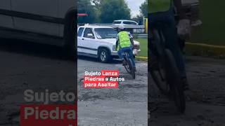 Sujeto lanza piedras a los autos para asaltarlos nmas puebla shorts [upl. by Urd854]